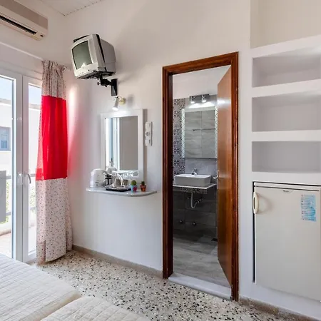 Stella Parikia (Paros)