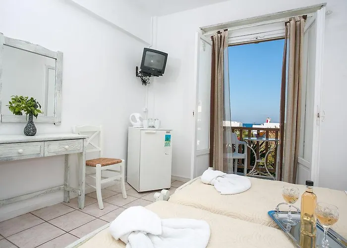 Stella 2* Parikia (Paros)