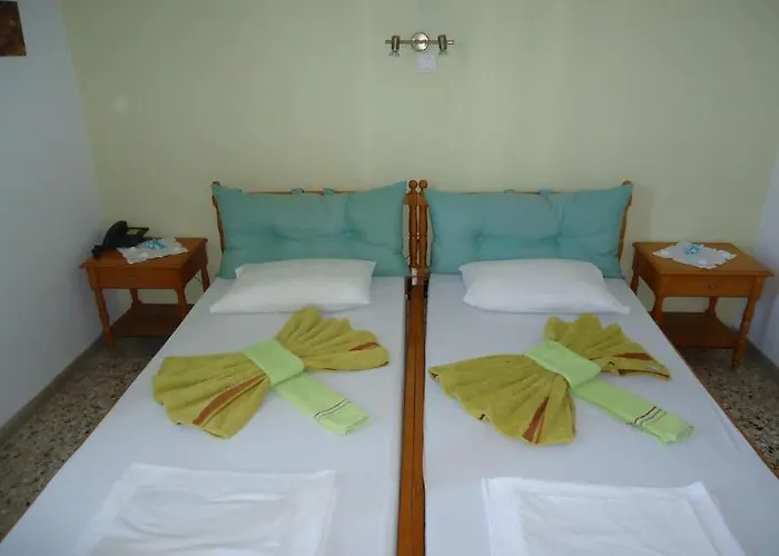 Stella 2* פארוס